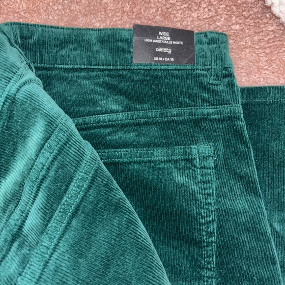 H&M Corduroy Green Wide leg Pants - Picture 6 of 6